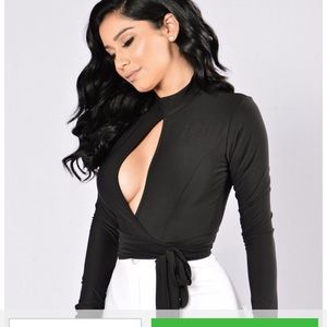 Fashion nova black top